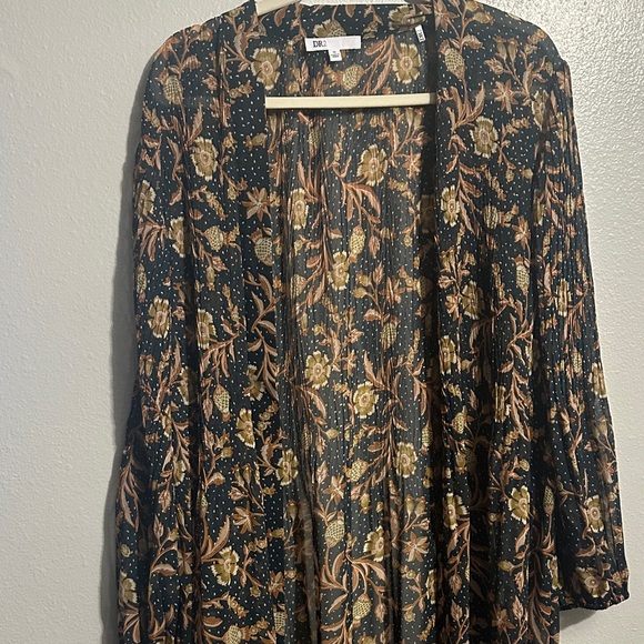 DR2 Floral Duster - Picture 2 of 10